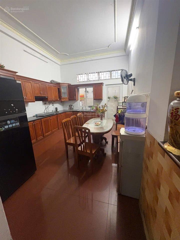 Nhà mt đường số 2, cư xá rada, dt 4x20m, 3.5 tấm, sẵn nội thất, 18 triệu