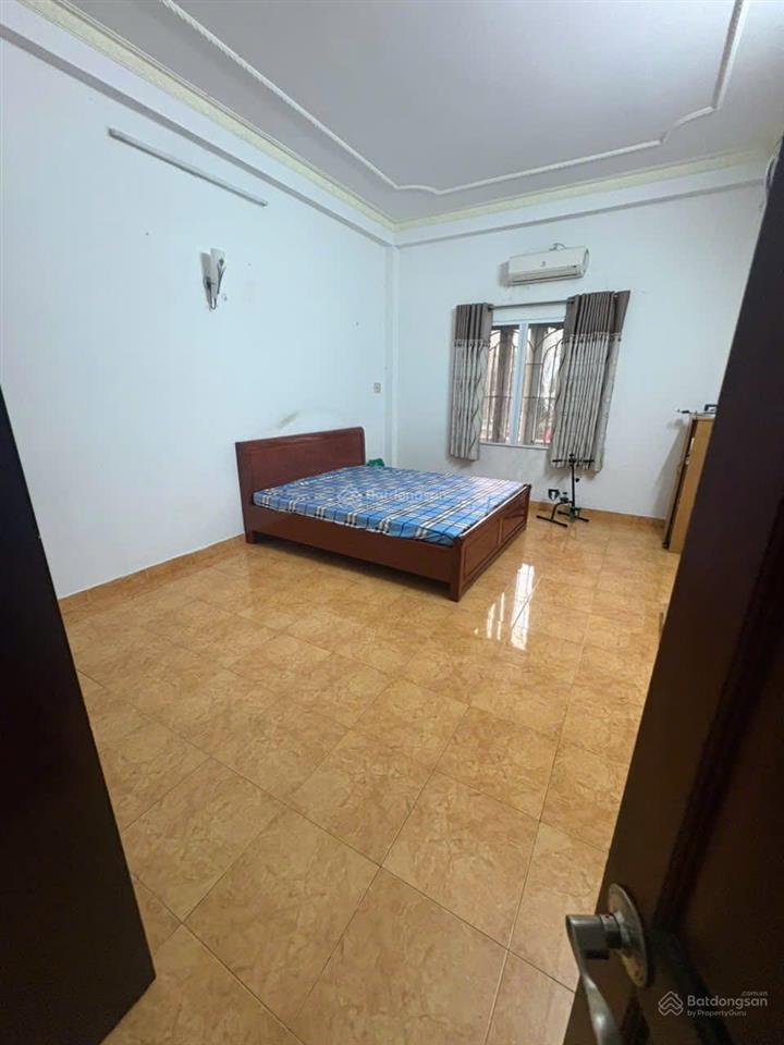 Nhà mt đường số 2, cư xá rada, dt 4x20m, 3.5 tấm, sẵn nội thất, 18 triệu