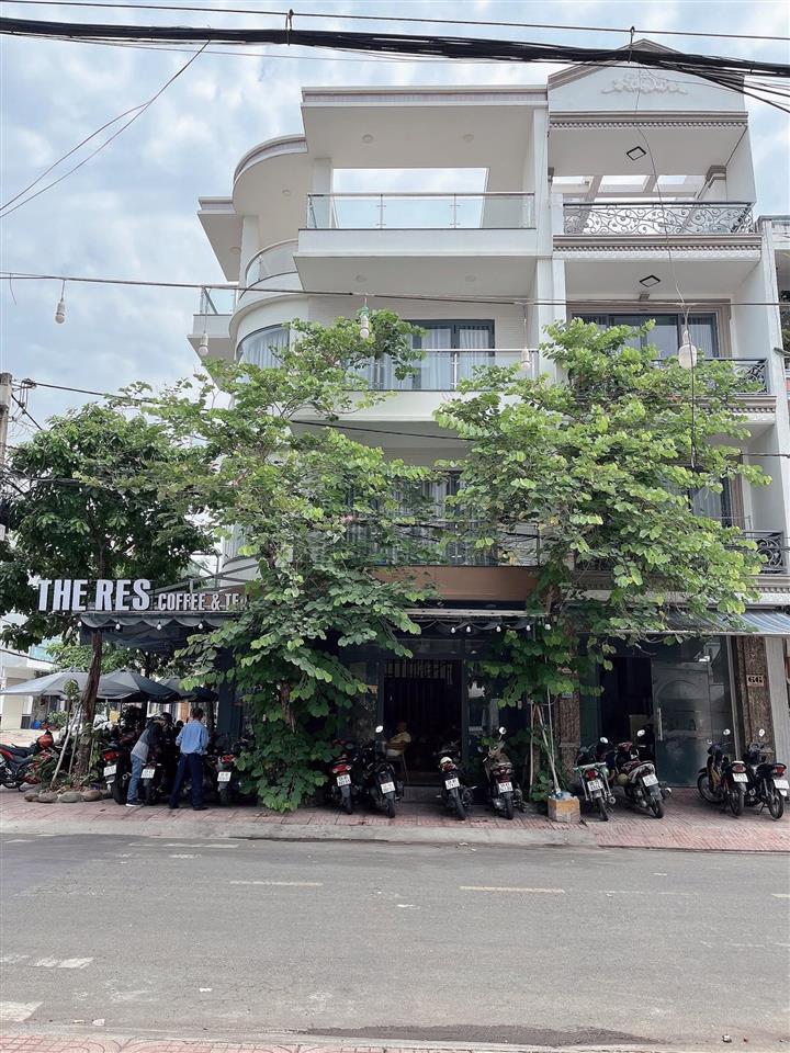 Sang nhượng quán góc 2 mặt tiền khu tên lửa bình tân