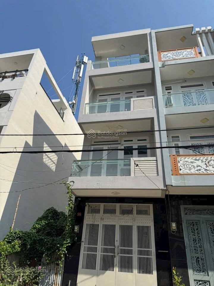 Cho thuê nhà quận 6, khu bình phú, mt đ.số 64, dt 4 x 18m, giá 18 triệu/tháng. gần công viên.