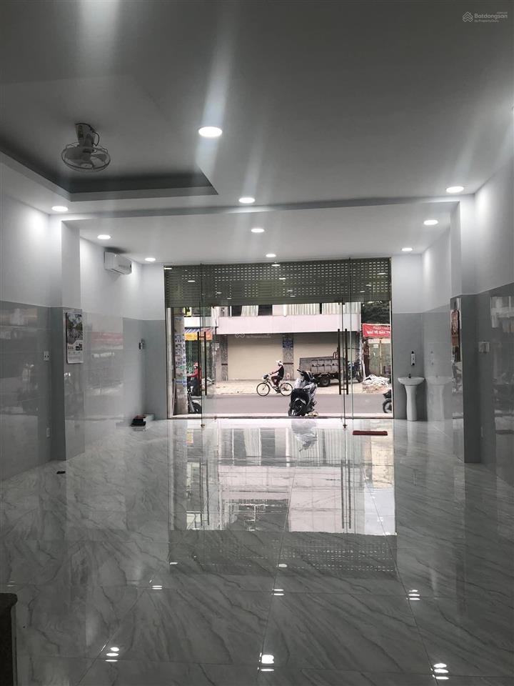 Cho thuê nhà khu tên lửa, mt đường số 4, dt 6 x 22m, 3 lầu, giá 42 triệu/tháng