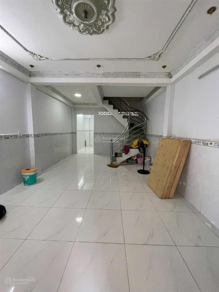 Cho thuê nhà quận 6, mt lô m khu cư xá phú lâm d, dt 4 x 13m, 2 tấm, giá 13 triệu/tháng