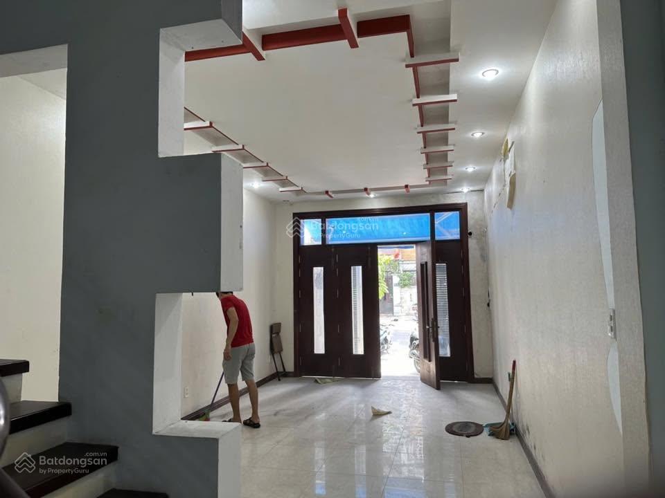Cho thuê nhà mt đường số 24a, dt 4x20m, 3.5 tấm, giá 20 triệu/tháng