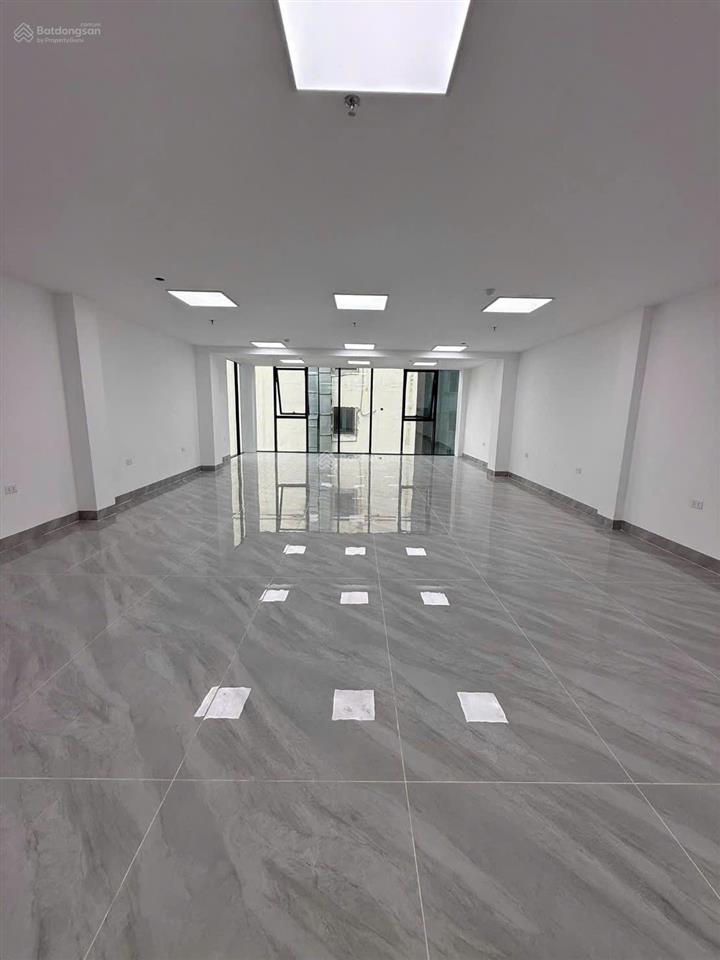 Cho thuê (cả nhà) ngõ 75 trần thái tông  100m2 xây 6 tầng + 1 hầm giá 75 triệu/tháng