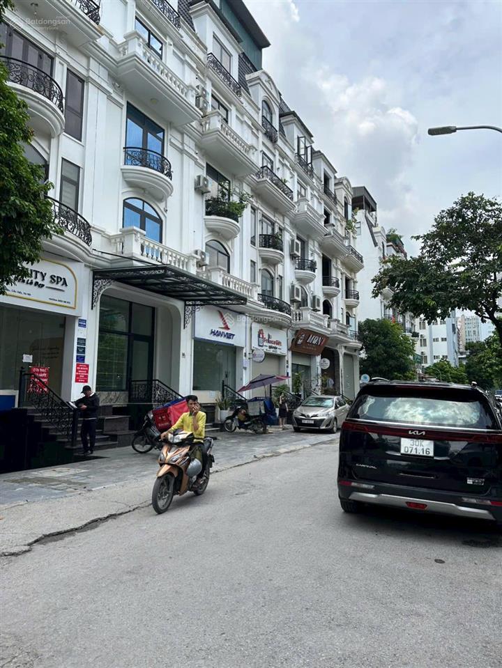 Cho thuê shophouse tôn thất thuyết (dịch vọng hậu) 100m2 xây 7 tầng + 1 hầm có pccc, thang máy
