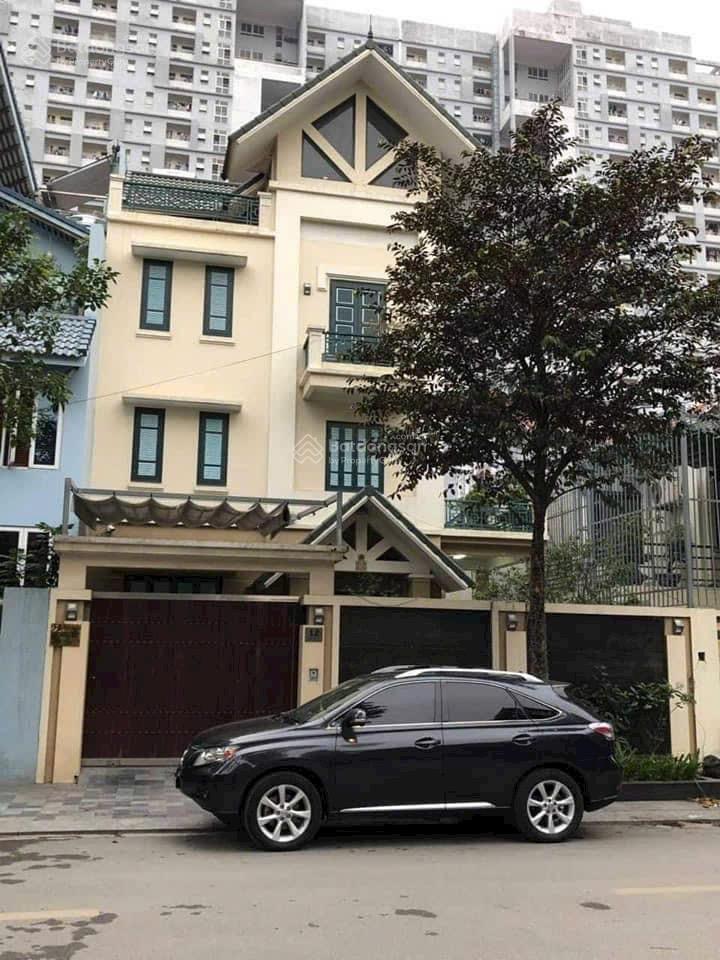 Cho thuê biệt thự đường trung yên (vũ phạm hàm) 250m2, xây 4 tầng, sân vườn rộng