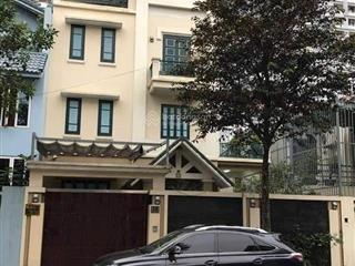 Cho thuê biệt thự đường trung yên (vũ phạm hàm) 250m2, xây 4 tầng, sân vườn rộng