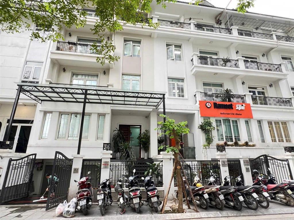 Cho thuê biệt thự 201 nguyễn tuân (thanh xuân)  100m2, xây 4 tầng + 1 hầm giá 55tr