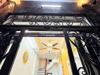 Vừa tiền, nhà mới chỉ 5 tỷ có nhà 4 tầng phố bạch mai, về ở luôn.