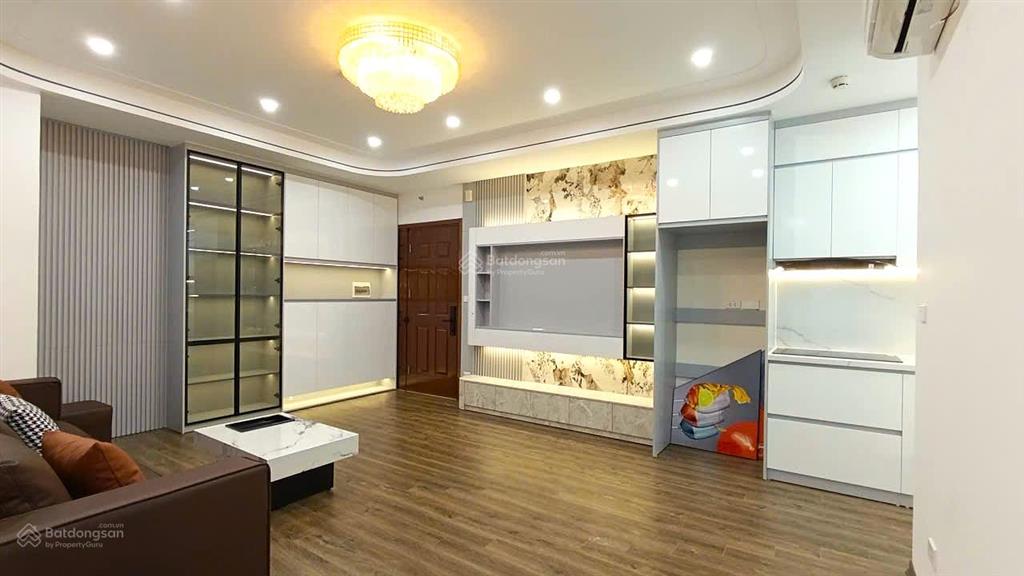 Bán căn hộ đẹp nhất tòa 30t nam trung yên 55m2, giá tốt
