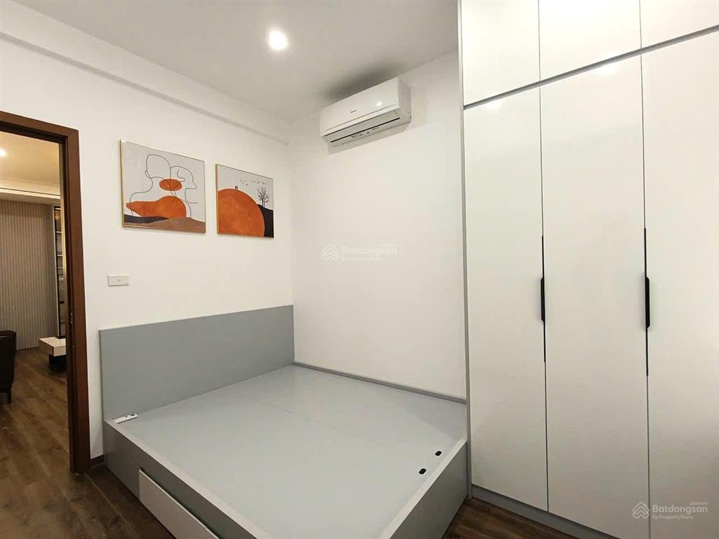 Bán căn hộ đẹp nhất tòa 30t nam trung yên 55m2, giá tốt