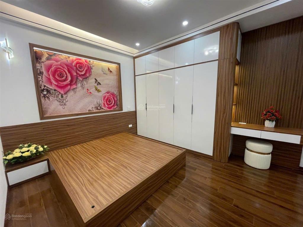Cho thuê căn hộ n09b2 phố thành thái, căn góc 4 phòng ngủ full đồ mới 100%, giá 20tr.tháng