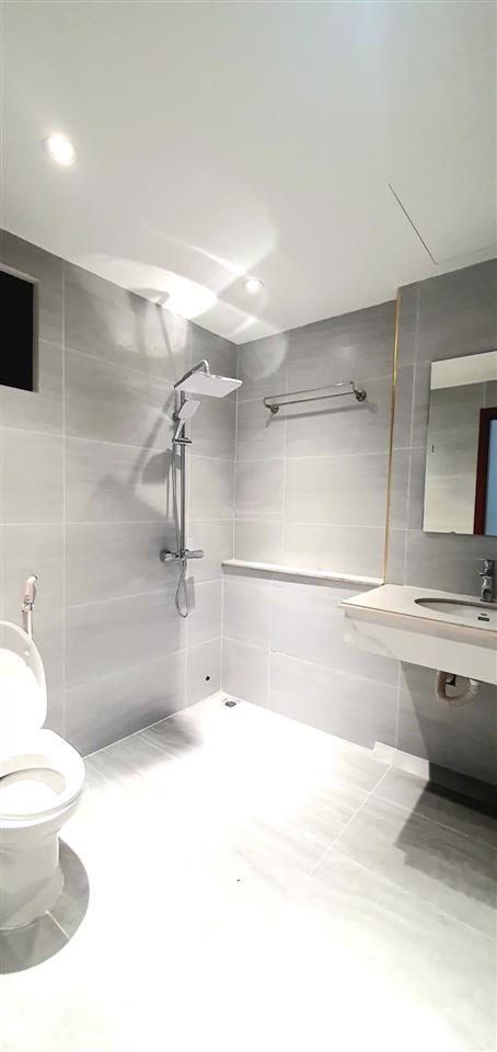 Bán nhà khu pl ngõ 199 trần quốc hoàn, dt50m2x7 tầng thang máy. giá 21,7 tỷ