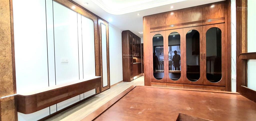 Bán nhà khu pl ngõ 199 trần quốc hoàn, dt50m2x7 tầng thang máy. giá 21,7 tỷ