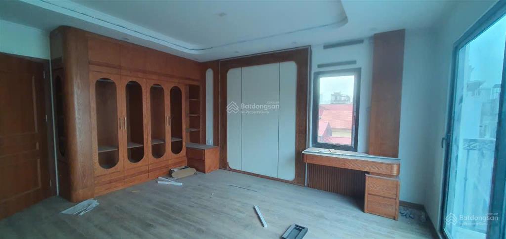 Bán nhà mặt ngõ 79 cầu giấy 50m2x 7 tầng thang máy, oto vào, kd, full nội thất về ở ngay