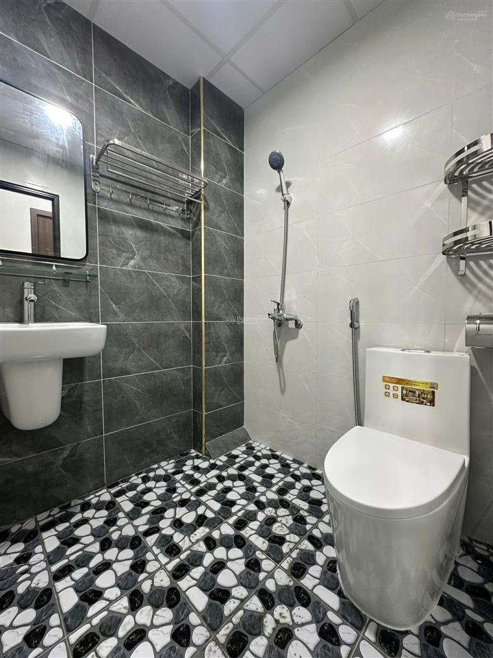 Toà nhà dòng tiền 33p luxury trung tâm cầu giấy, dòng tiền 200tr, dt180m2x7 tầng