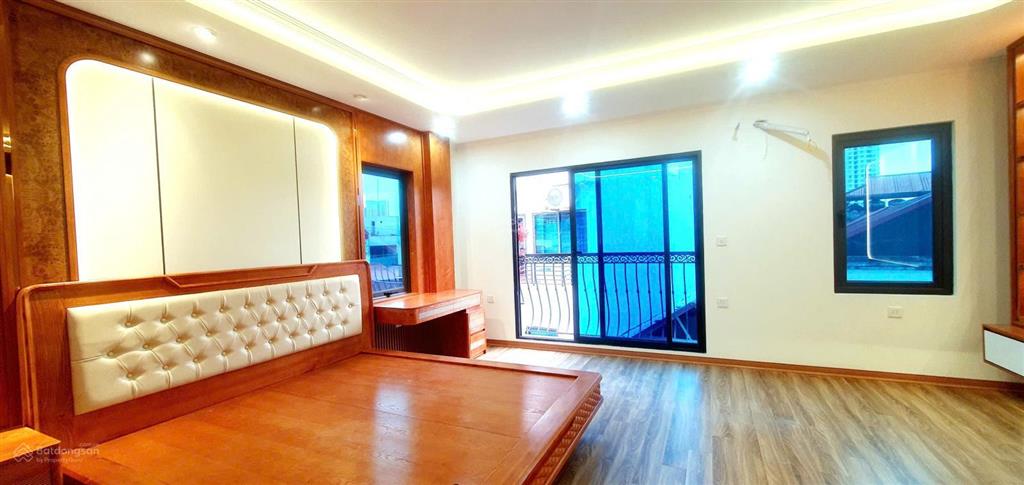 Bán nhà ngõ 381 nguyễn khang, cầu giấy, ngõ thông oto, kinh doanh, xây mới 7 tầng thang máy, lô góc