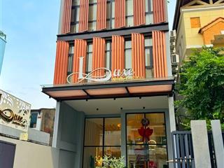 Bán khách sạn tn 300 triệu, dt 8m x 23m  mt nội bộ nguyễn gia trí, bt. hầm 5 tầng giá 53 tỷ