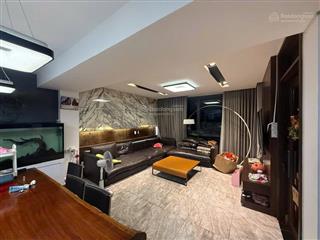 Bán căn bt mới, đẹp + khu sang võ thị sáu, q1. dt 6.5x20m, 4 tầng + nội thất cao cấp chỉ 28.5 tỷ tl