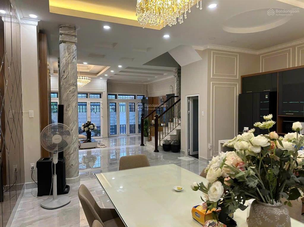 Giảm 5 tỷ bán gấp! bán biệt thự mới đón tết  mt hồ biểu chánh, phú nhuận! dt 8m x 22m giá 26.9 tỷ