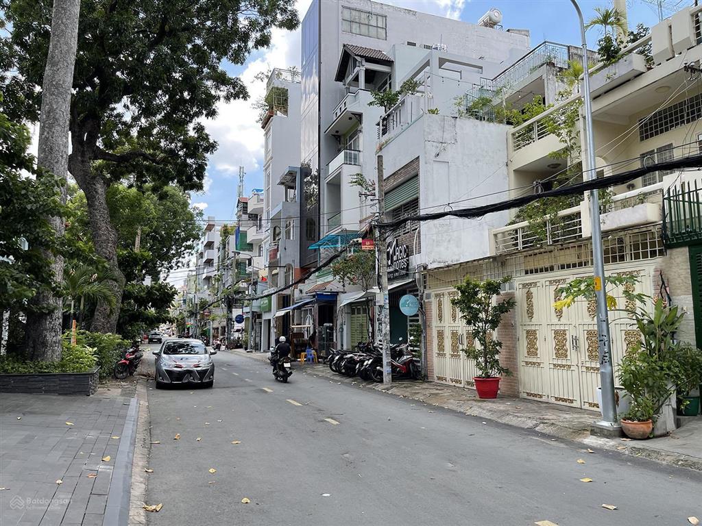 Giảm 5 tỷ bán gấp! bán biệt thự mới đón tết  mt hồ biểu chánh, phú nhuận! dt 8m x 22m giá 26.9 tỷ