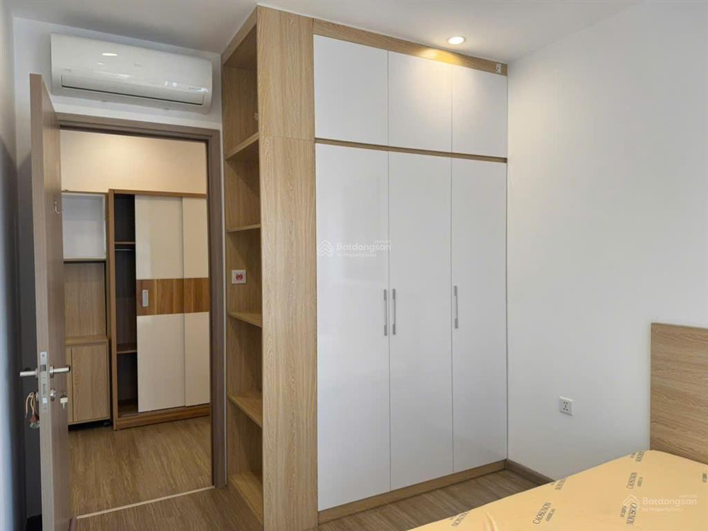 Chính chủ bán gấp căn hộ chung cư 42,8 m2 1n + tại the sakura  vinhomes smart city