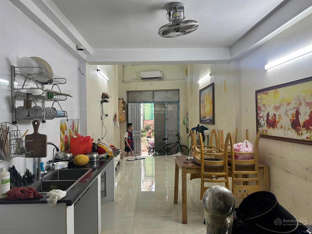 Nhà 3 tầng tổ 14 yên nghĩa, gần đường ô tô giá chỉ 3,1 tỷ ,  0867 627 ***