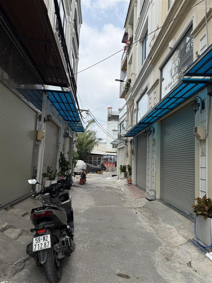 Ô tô ngủ nhà kế pmh  nhà 4 tấm khu đồng bộ dân trí  4pn5wc  7 tỷ nhỉnh còn tl