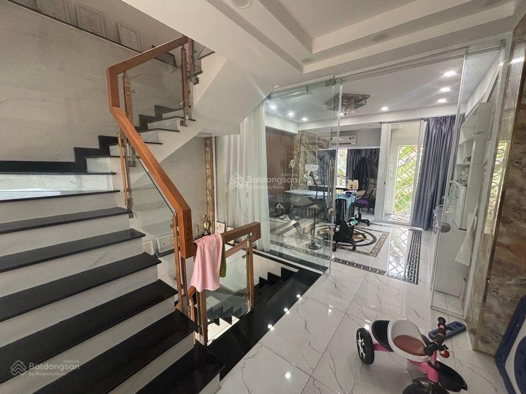Ô tô ngủ nhà kế pmh  nhà 4 tấm khu đồng bộ dân trí  4pn5wc  7 tỷ nhỉnh còn tl