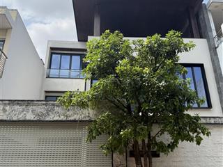 Biệt thự mặt tiền nằm lòng tân quy  lâm văn bền quận 7  nhà hiện đại có thang máy