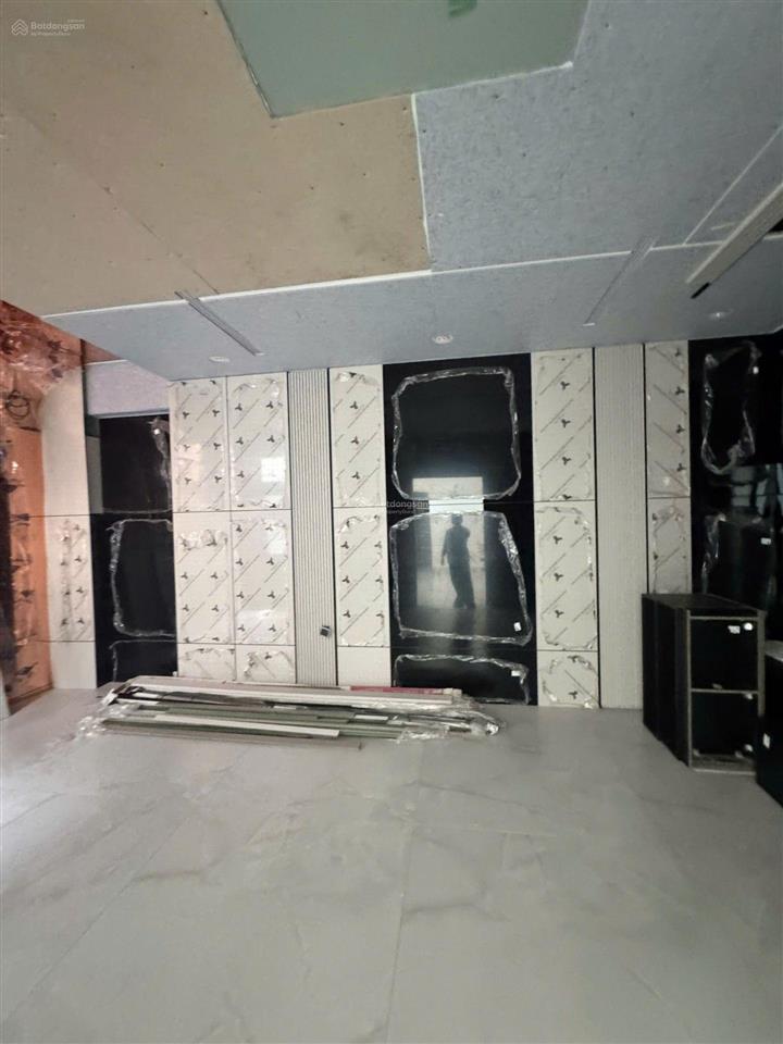 Biệt thự mặt tiền nằm lòng tân quy  lâm văn bền quận 7  nhà hiện đại có thang máy