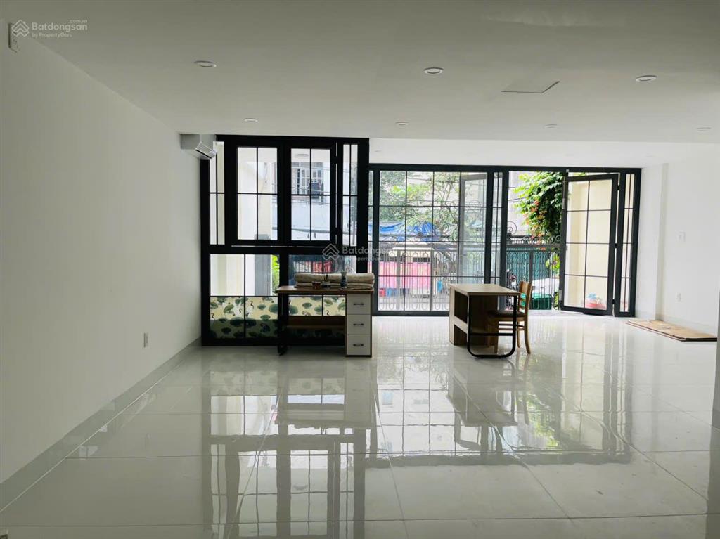 Cho thuê mặt bằng kd vp, 150m2 sàn sẵn mới keng có máy lạnh  lý phục man  gần nguyễn thị thập