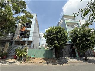 Kdc bộ công an phú thuận quận 7  5x20m  xd tự do cao tầng, khu vực dân trí đường trước nhà 10m
