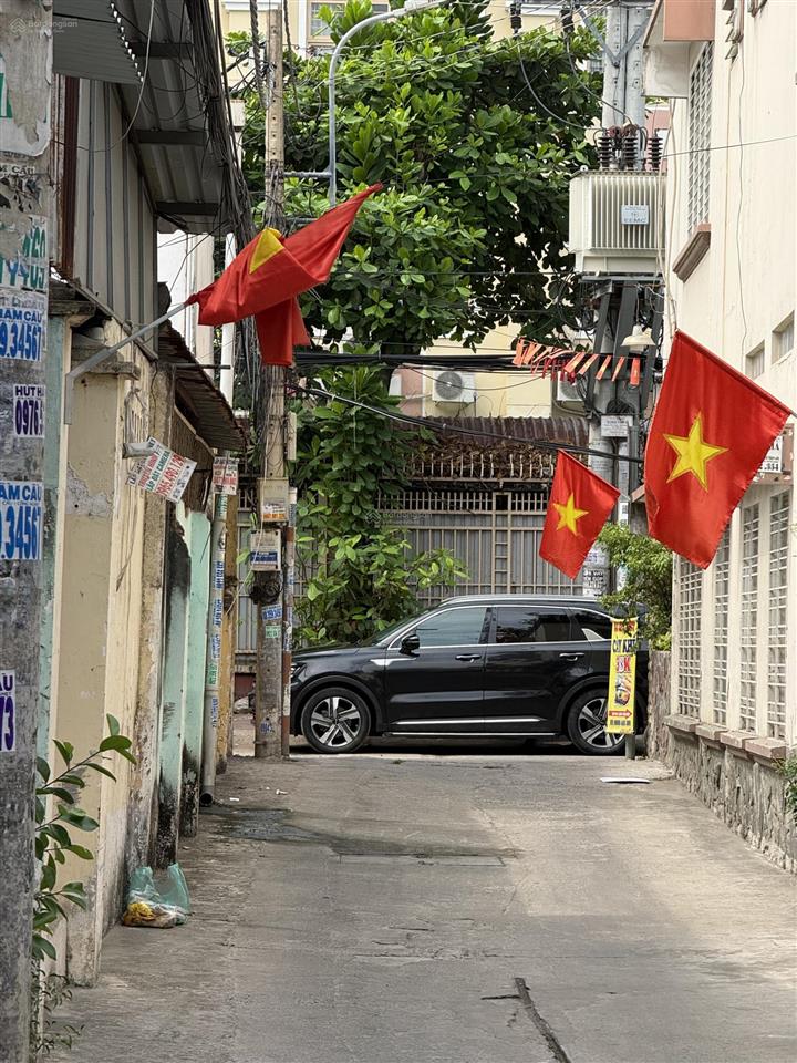 Nhà đẹp có gu, hẻm xe hơi ngủ nhà lâm văn bền tân kiểng, ngang 5m dài 20 có sân 4pn5wc