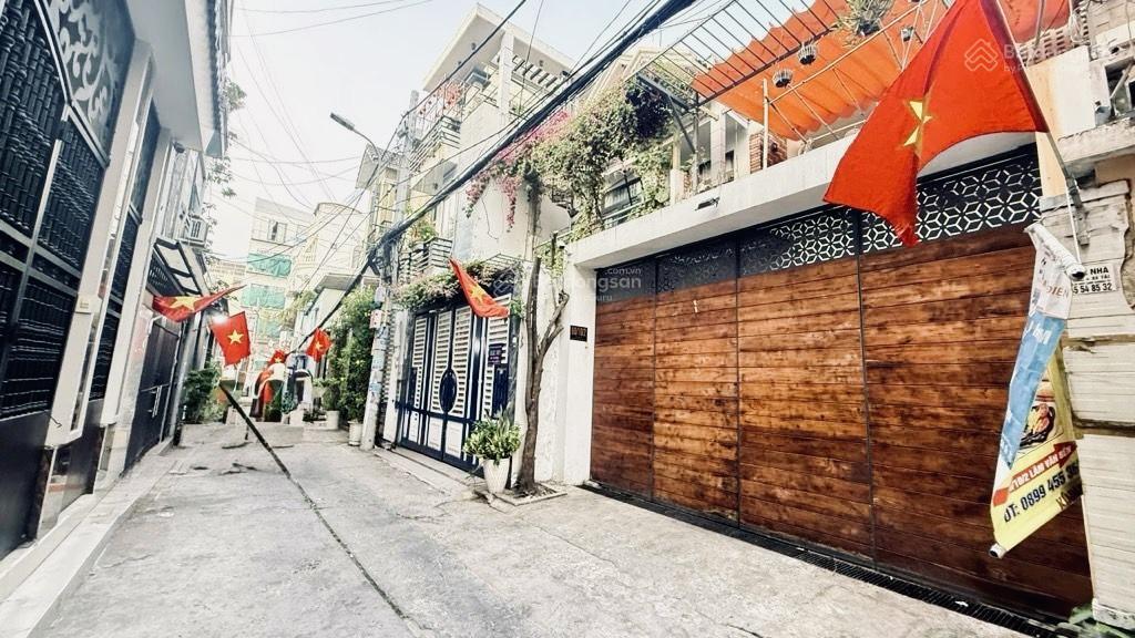 Nhà đẹp có gu, hẻm xe hơi ngủ nhà lâm văn bền tân kiểng, ngang 5m dài 20 có sân 4pn5wc