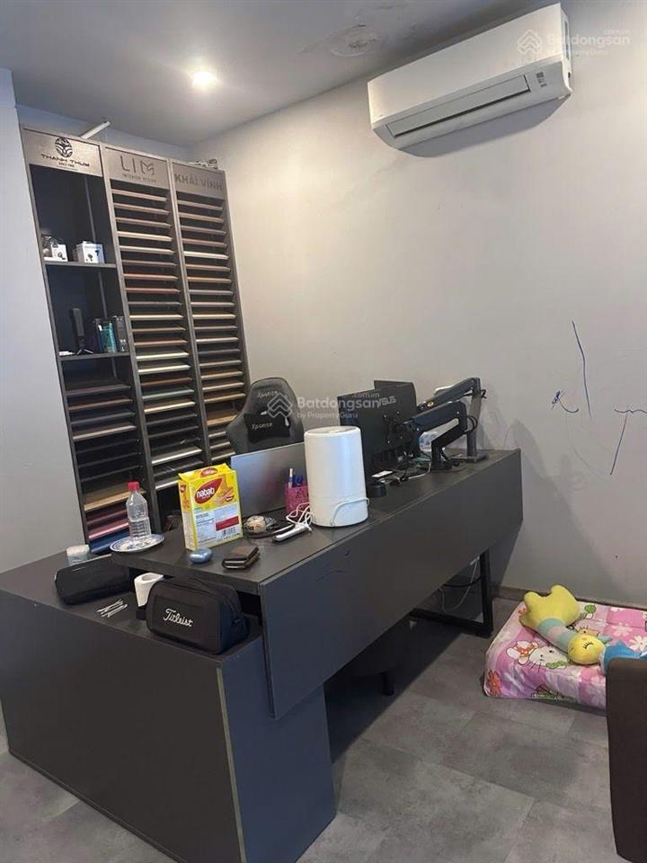 Hẻm xe hơi né nhau 502 huỳnh tấn phát quận 7  nhà 4 tấm 4pn5wc còn tốt cho thuê đc 26tr