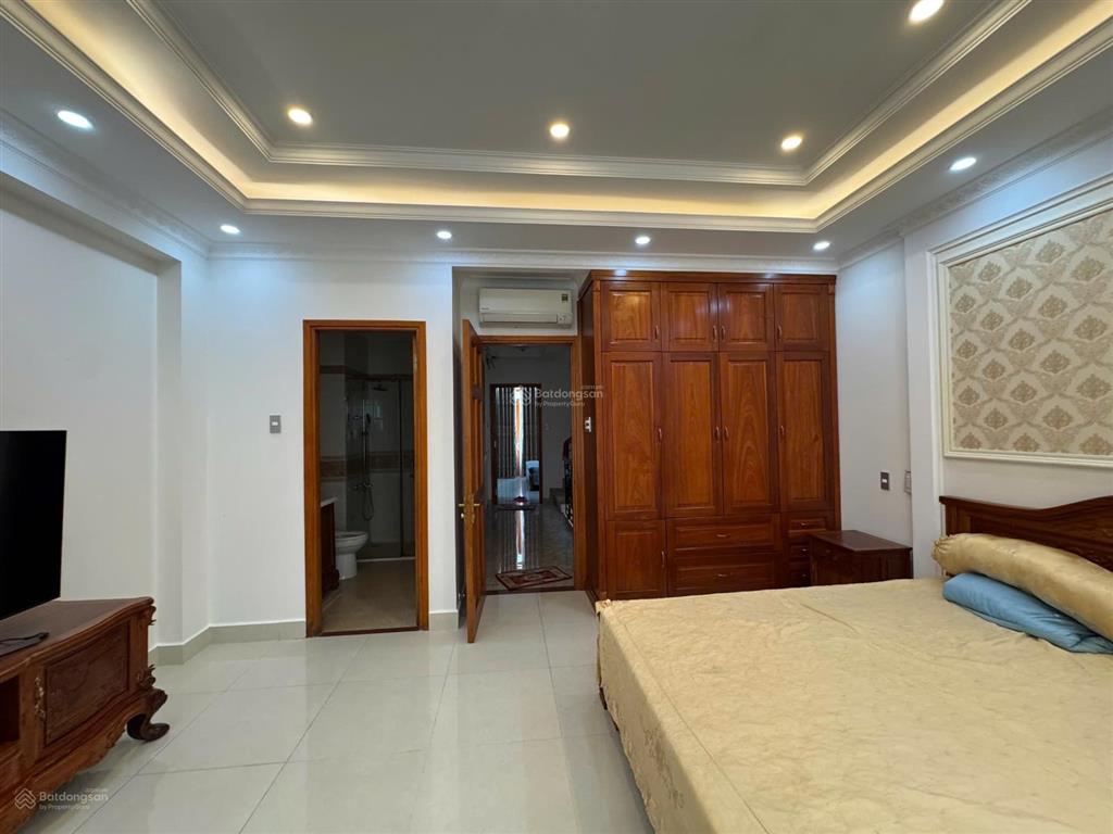 Cho thuê nhà kdc phú mỹ, kế phú mỹ hưng  trục phạm hữu lầu, trệt 2 lầu, tum 5pn 5wc ở ngay