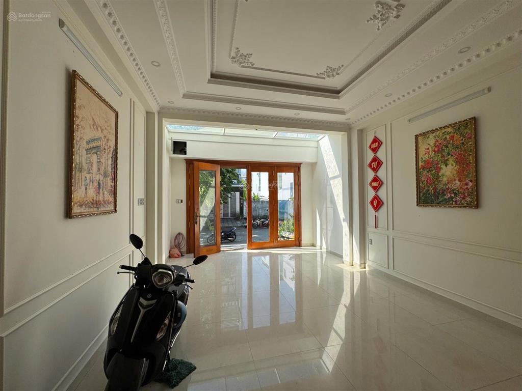 Cho thuê nhà kdc phú mỹ, kế phú mỹ hưng  trục phạm hữu lầu, trệt 2 lầu, tum 5pn 5wc ở ngay