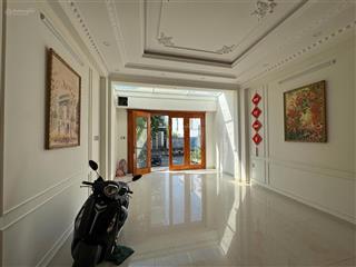 Cho thuê nhà kdc phú mỹ, kế phú mỹ hưng  trục phạm hữu lầu, trệt 2 lầu, tum 5pn 5wc ở ngay