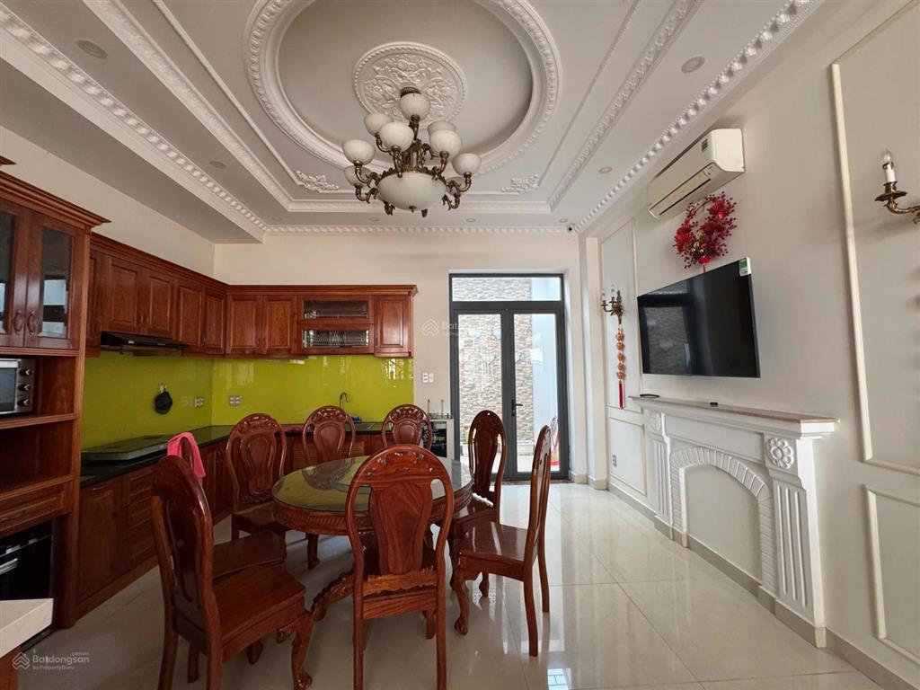 Cho thuê nhà kdc phú mỹ, kế phú mỹ hưng  trục phạm hữu lầu, trệt 2 lầu, tum 5pn 5wc ở ngay
