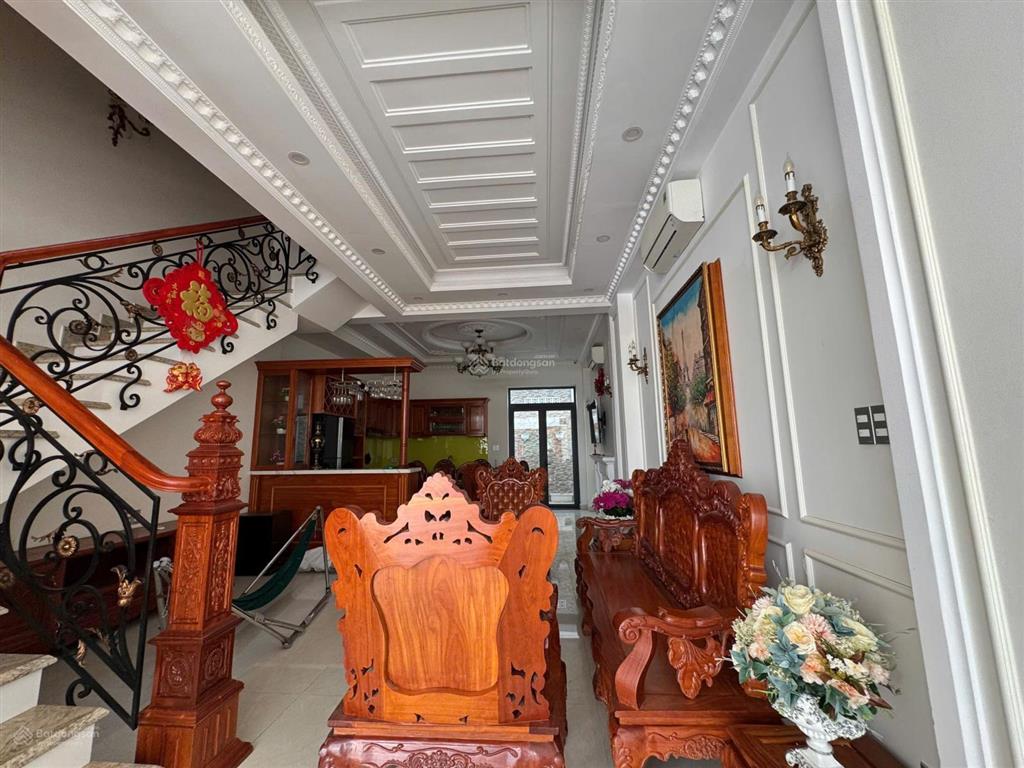 Cho thuê nhà kdc phú mỹ, kế phú mỹ hưng  trục phạm hữu lầu, trệt 2 lầu, tum 5pn 5wc ở ngay