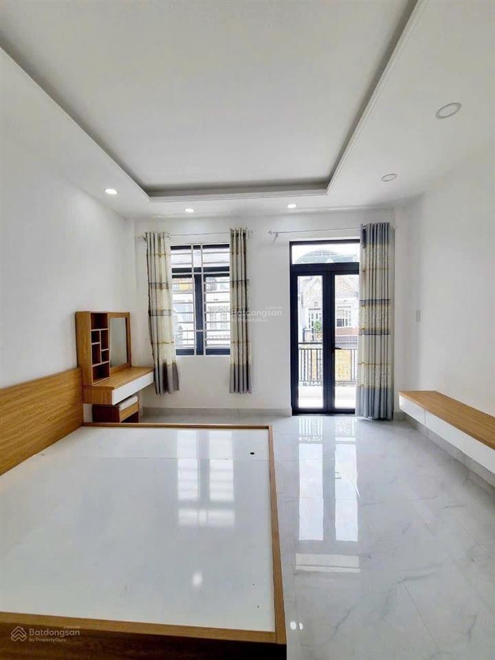 Nhà cho thuê nguyên căn 4pn 5wc sẵn ntcb ở ngay được