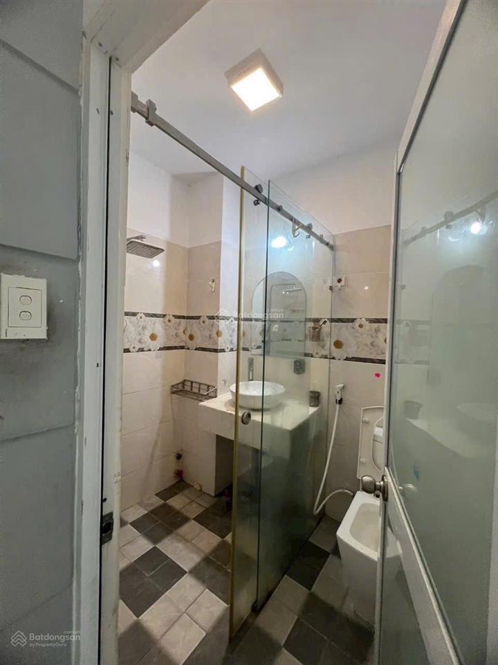Cho thuê nhà ngay cầu phú xuân q7