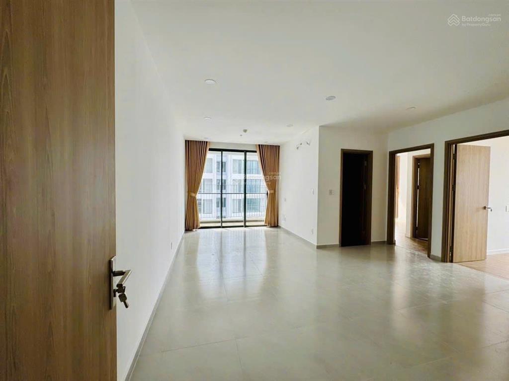 Cho thuê căn 3pn, 3wc, sẵn rèm, 3 máy lạnh, máy nước nóng giá chỉ 8tr/ tháng. view sông cực đẹp