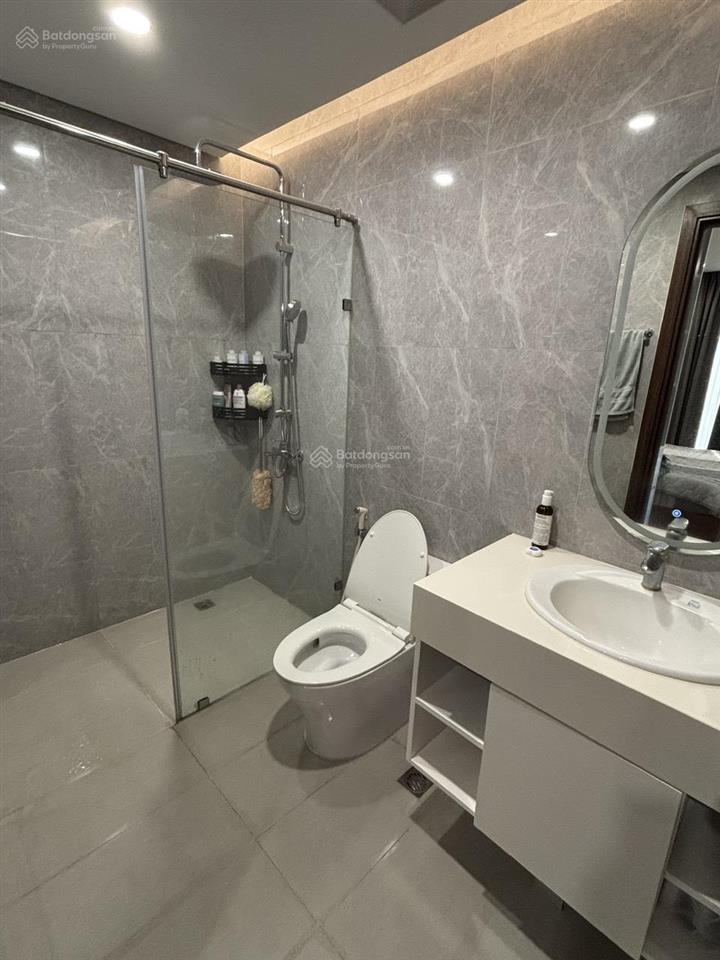 Cho thuê nhanh căn góc 2pn, view sông full nội thất đẹp giá chỉ 17tr/ tháng.  xem nhà 0986 782 ***