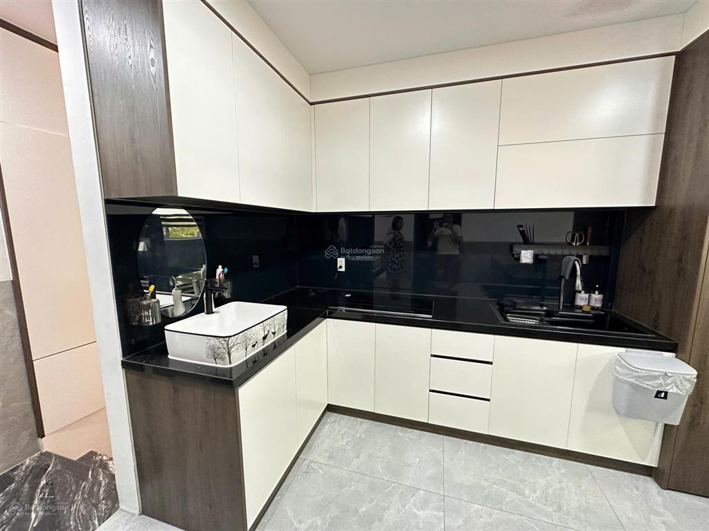 Về quê bán gấp căn shophouse vị trí đắc địa tại ehomes, vừa ở vừa kinh doanh, để lại full nội thất