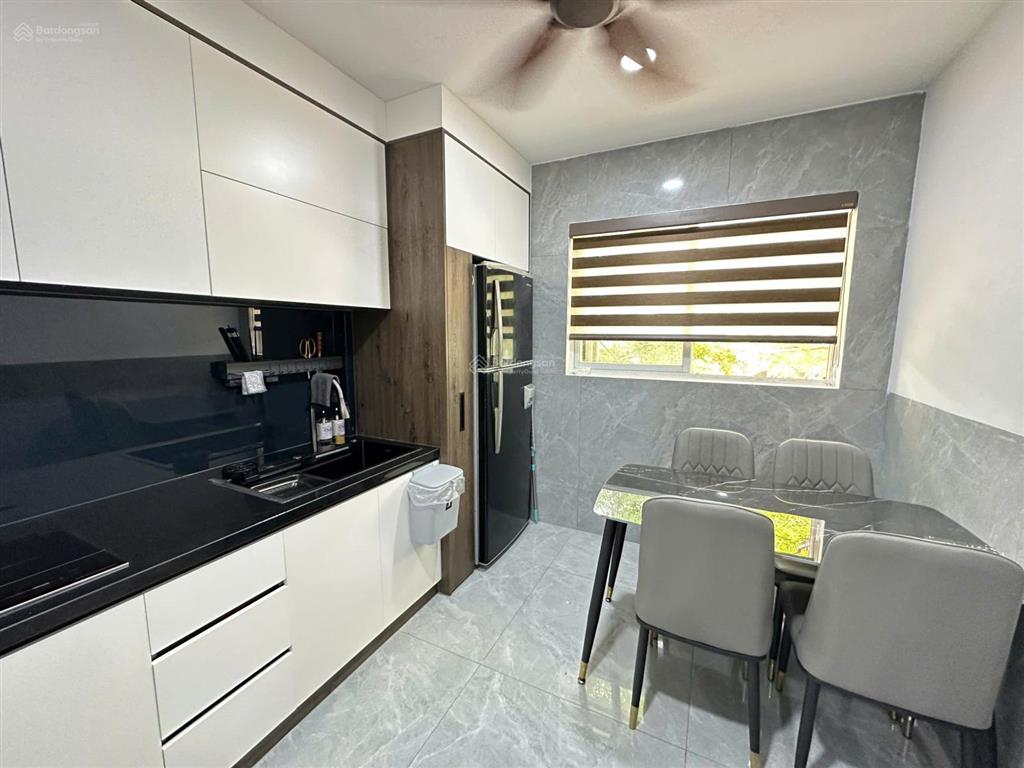 Về quê bán gấp căn shophouse vị trí đắc địa tại ehomes, vừa ở vừa kinh doanh, để lại full nội thất