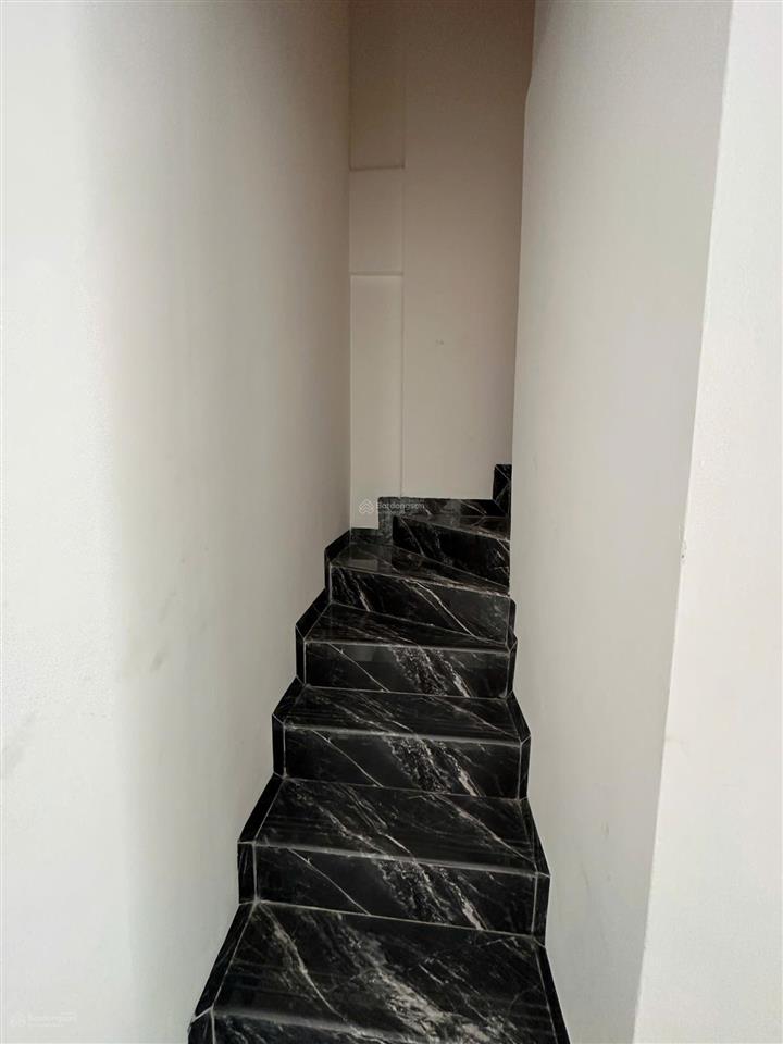 Về quê bán gấp căn shophouse vị trí đắc địa tại ehomes, vừa ở vừa kinh doanh, để lại full nội thất