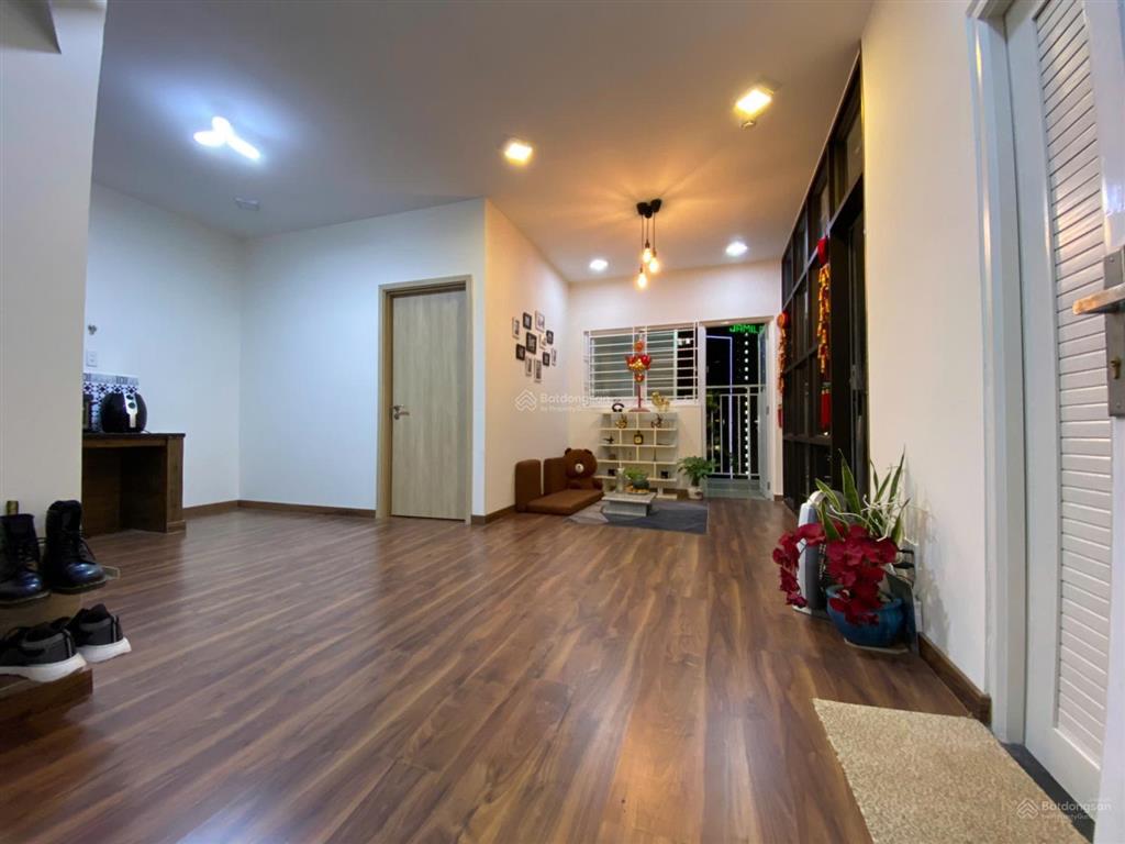 Em cần cho thuê căn 2pn, 2wc tại ehome s q9, đối diện global city, giá 7tr/ tháng