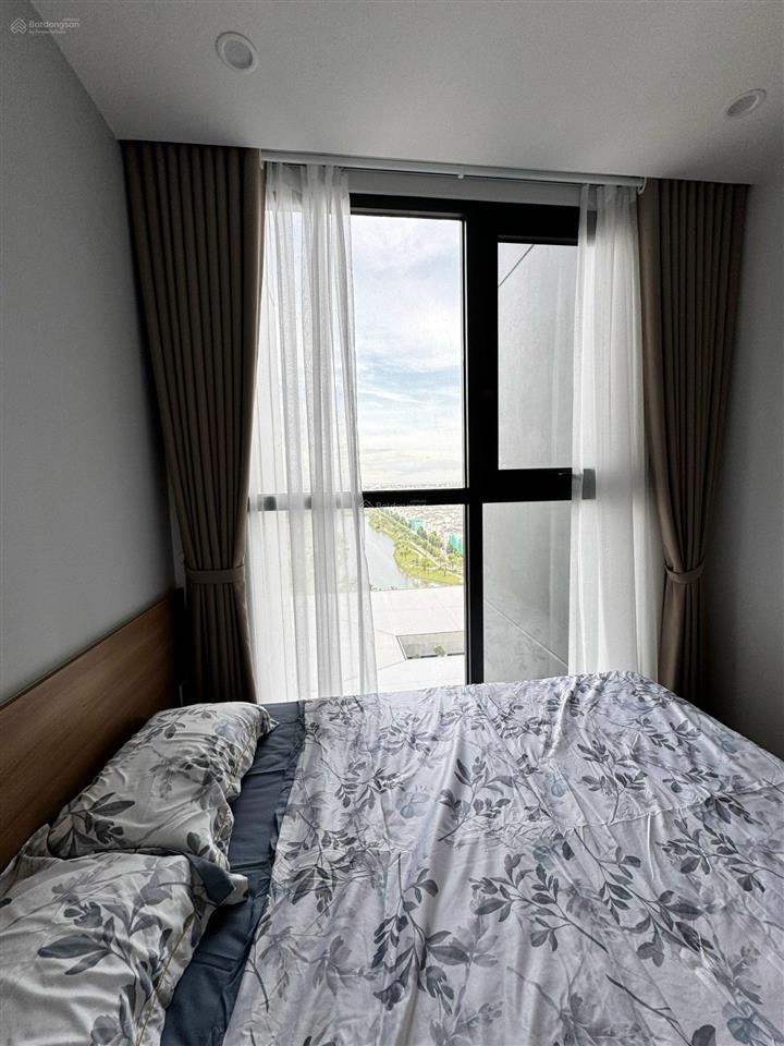 Chính chủ cho thuê căn p4 view hồ dự án vinhomes ocean park 1 gia lâm